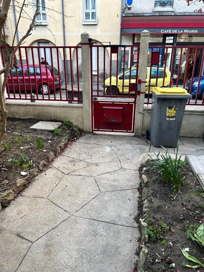 21m2 Equipe Et Meuble Centre Massy * Massy (Essonne)