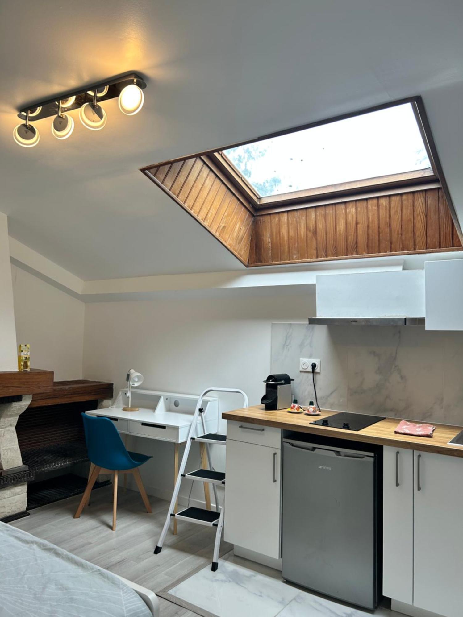 21m2 Equipe Et Meuble Centre Massy